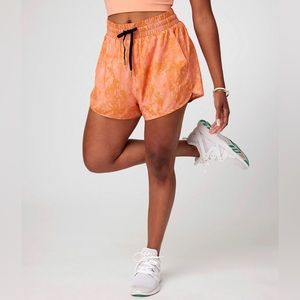 Tone it Up Run‎ With you Short